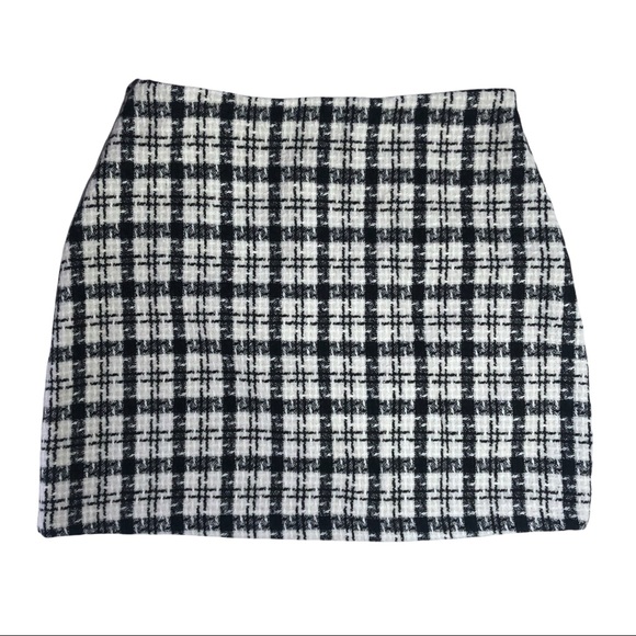 Plaid Tweed A-Line Mini Skirt in Black and White - Picture 3 of 7